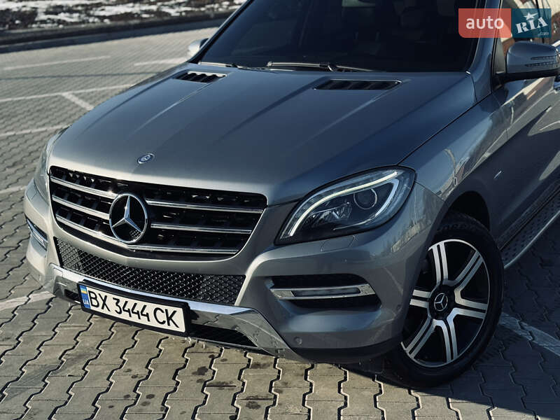 Внедорожник / Кроссовер Mercedes-Benz M-Class 2012 в Хмельницком