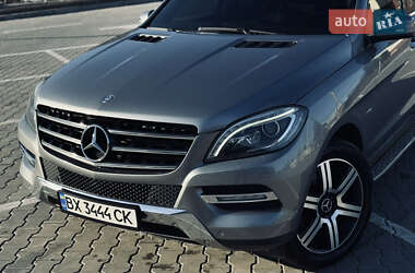 Позашляховик / Кросовер Mercedes-Benz M-Class 2012 в 