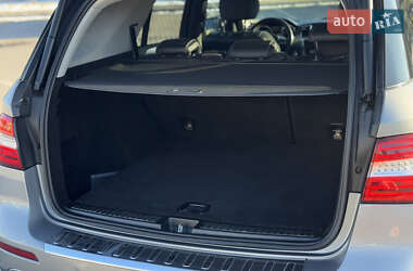 Позашляховик / Кросовер Mercedes-Benz M-Class 2012 в 