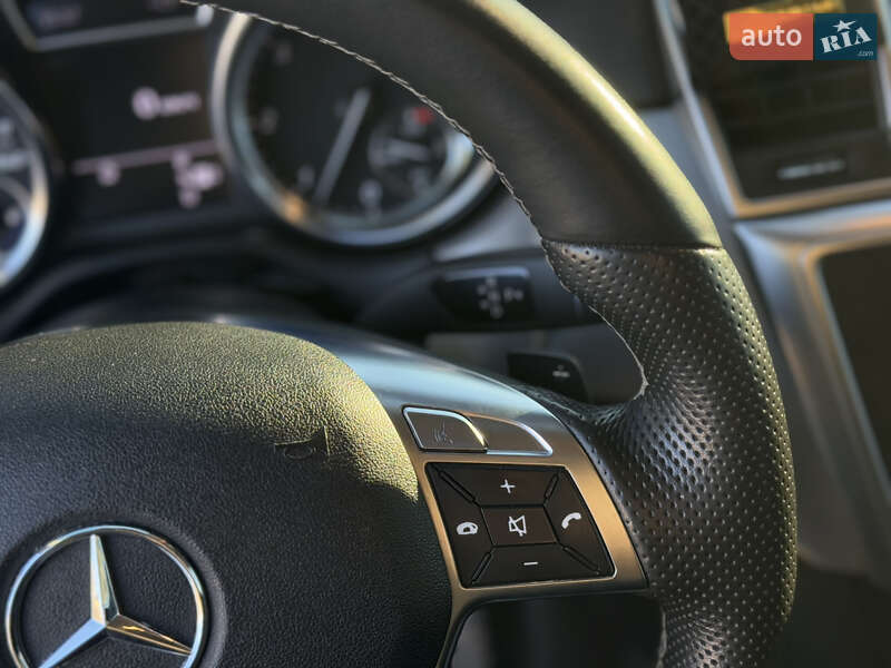 Внедорожник / Кроссовер Mercedes-Benz M-Class 2012 в Хмельницком