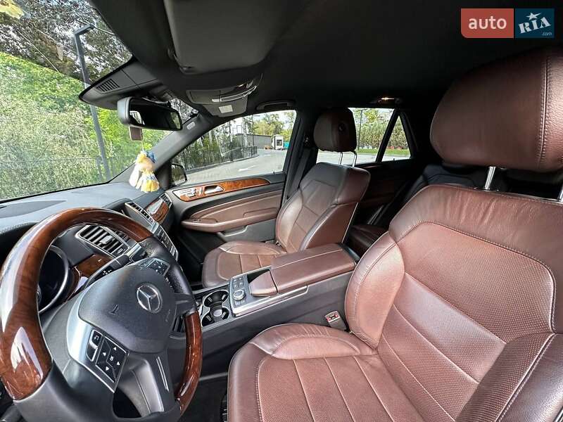 Внедорожник / Кроссовер Mercedes-Benz M-Class 2013 в Киеве