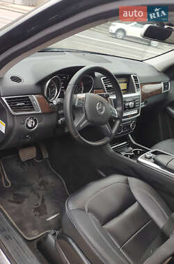 Внедорожник / Кроссовер Mercedes-Benz M-Class 2012 в 