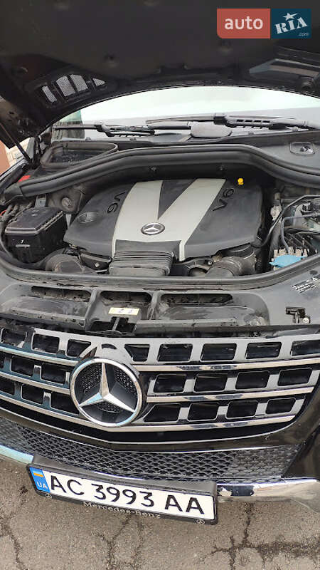 Позашляховик / Кросовер Mercedes-Benz M-Class 2012 в Луцьку