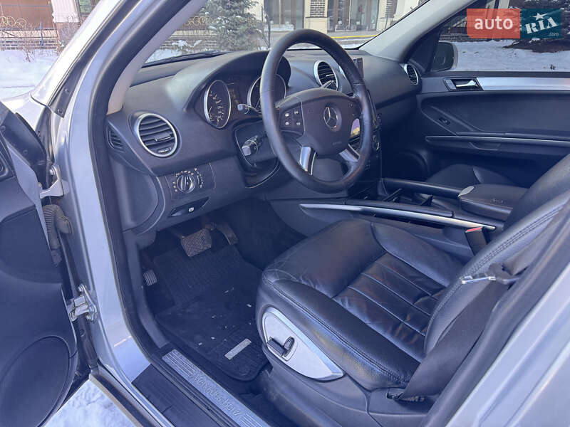 Внедорожник / Кроссовер Mercedes-Benz M-Class 2006 в Киеве