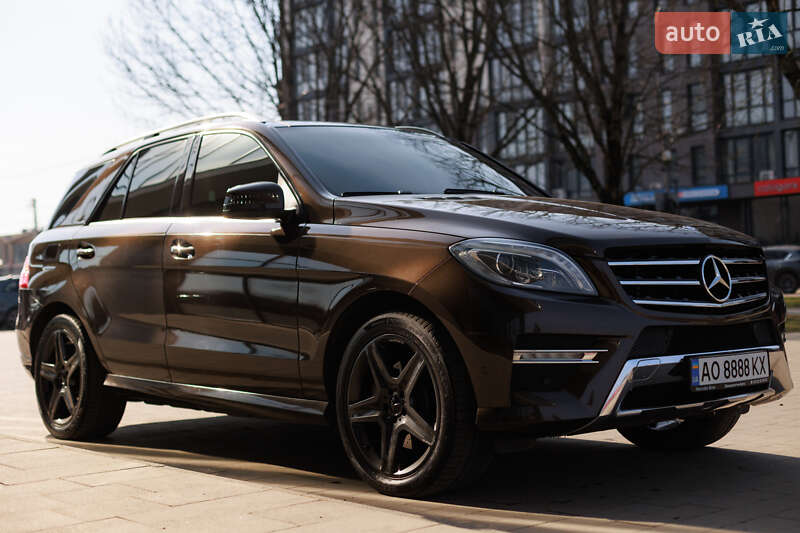 Внедорожник / Кроссовер Mercedes-Benz M-Class 2011 в Ужгороде