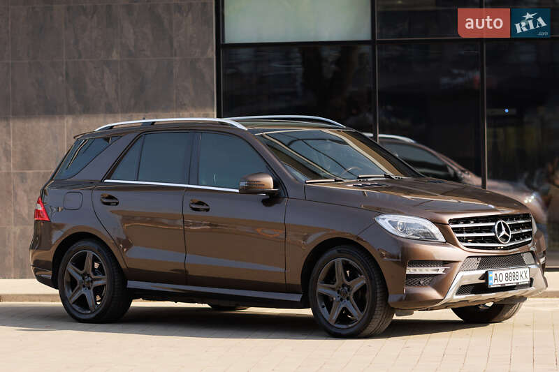 Внедорожник / Кроссовер Mercedes-Benz M-Class 2011 в Ужгороде