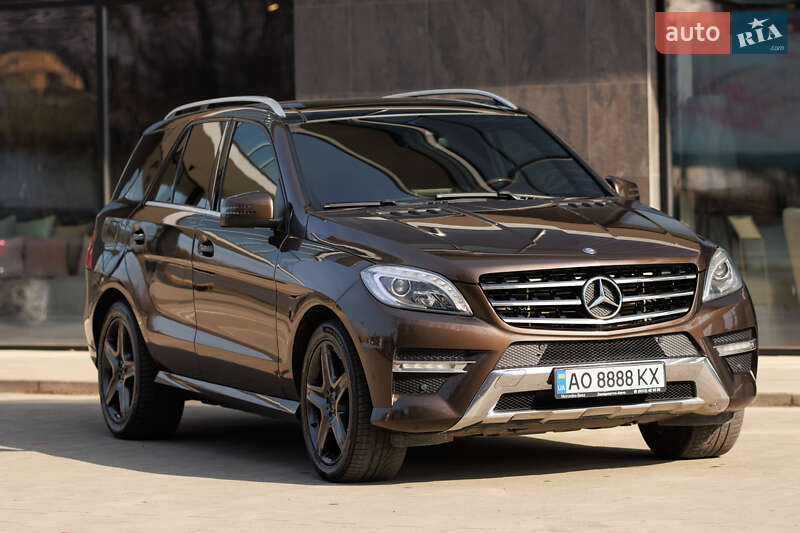 Внедорожник / Кроссовер Mercedes-Benz M-Class 2011 в Ужгороде