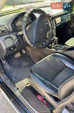 Внедорожник / Кроссовер Mercedes-Benz M-Class 2005 в 
