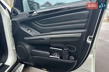 Внедорожник / Кроссовер Mercedes-Benz M-Class 2011 в 