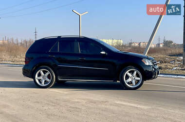 Позашляховик / Кросовер Mercedes-Benz M-Class 2006 в Рівному