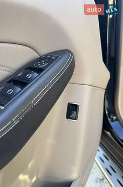Внедорожник / Кроссовер Mercedes-Benz M-Class 2013 в 