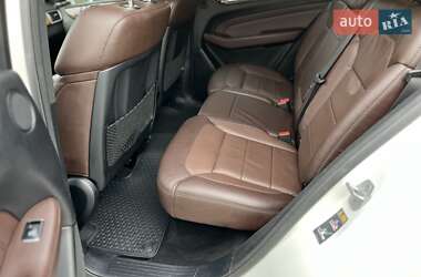 Внедорожник / Кроссовер Mercedes-Benz M-Class 2014 в 