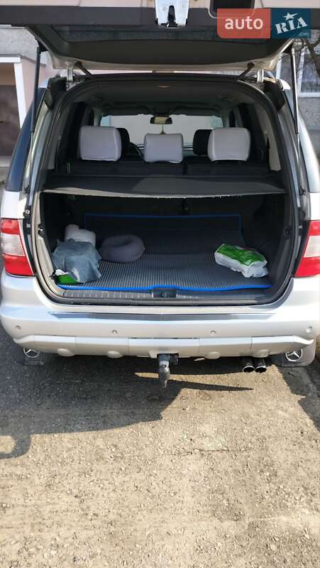 Внедорожник / Кроссовер Mercedes-Benz M-Class 2003 в Вараше