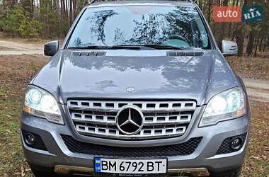 Внедорожник / Кроссовер Mercedes-Benz M-Class 2010 в 