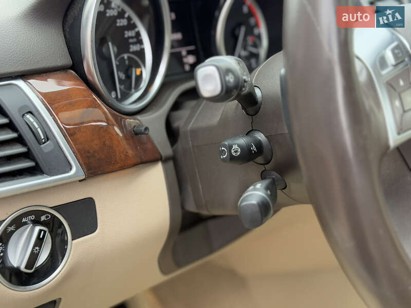 Внедорожник / Кроссовер Mercedes-Benz M-Class 2012 в Летичеве