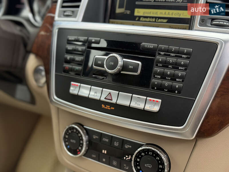 Внедорожник / Кроссовер Mercedes-Benz M-Class 2012 в Летичеве