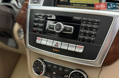 Внедорожник / Кроссовер Mercedes-Benz M-Class 2012 в 