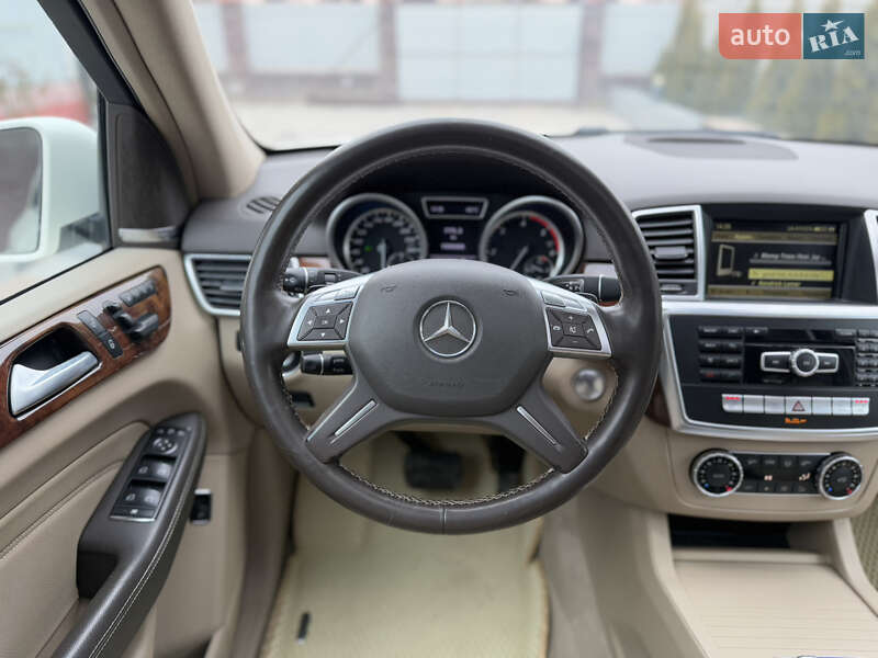 Внедорожник / Кроссовер Mercedes-Benz M-Class 2012 в Летичеве