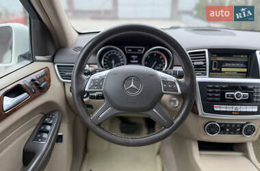 Внедорожник / Кроссовер Mercedes-Benz M-Class 2012 в 