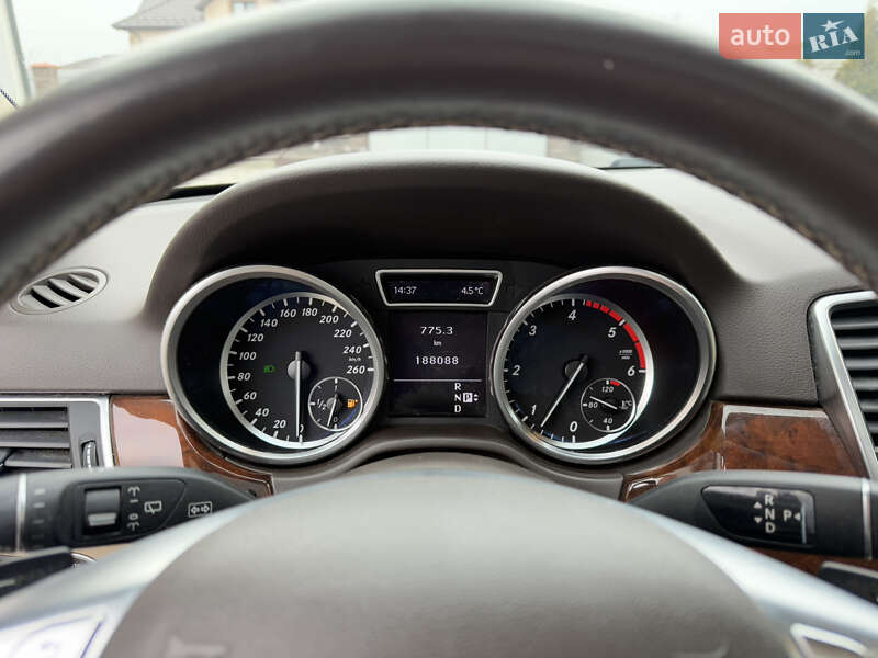 Внедорожник / Кроссовер Mercedes-Benz M-Class 2012 в Летичеве