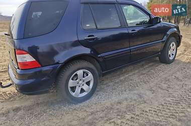 Внедорожник / Кроссовер Mercedes-Benz M-Class 1997 в 