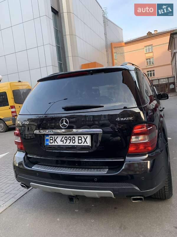 Внедорожник / Кроссовер Mercedes-Benz M-Class 2008 в 