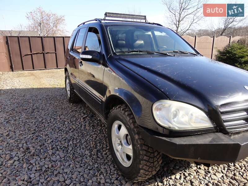 Позашляховик / Кросовер Mercedes-Benz M-Class 2004 в Люботині