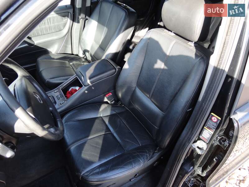 Позашляховик / Кросовер Mercedes-Benz M-Class 2004 в Люботині