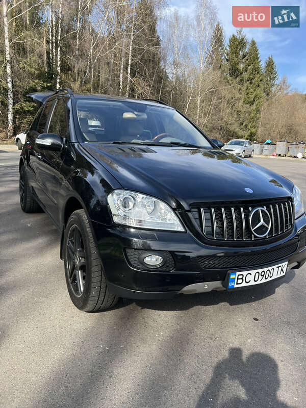 Внедорожник / Кроссовер Mercedes-Benz M-Class 2006 в Сколе