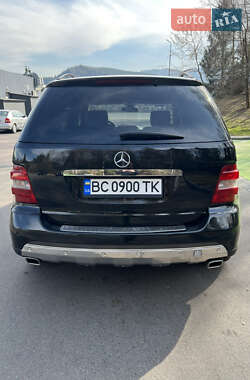 Внедорожник / Кроссовер Mercedes-Benz M-Class 2006 в 