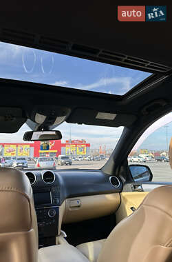 Внедорожник / Кроссовер Mercedes-Benz M-Class 2009 в 