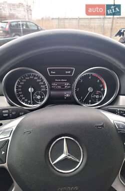 Позашляховик / Кросовер Mercedes-Benz M-Class 2014 в 