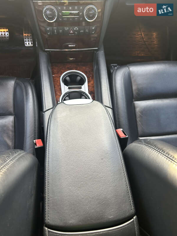 Внедорожник / Кроссовер Mercedes-Benz M-Class 2008 в Черкассах