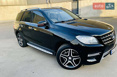 Внедорожник / Кроссовер Mercedes-Benz M-Class 2014 в 
