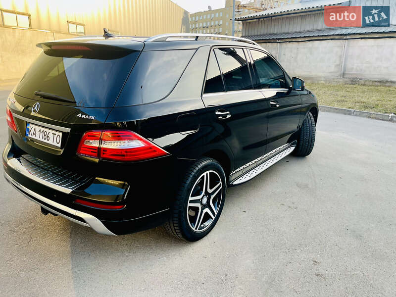Внедорожник / Кроссовер Mercedes-Benz M-Class 2014 в Киеве