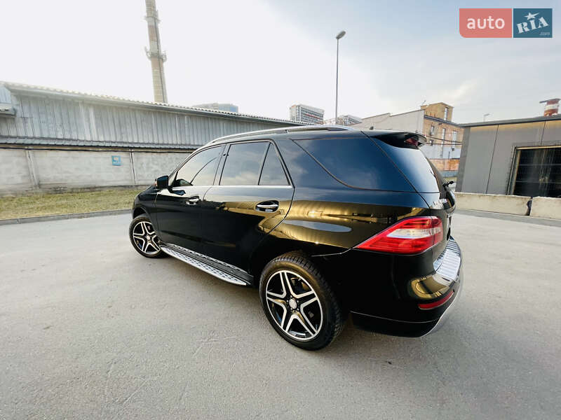 Внедорожник / Кроссовер Mercedes-Benz M-Class 2014 в Киеве