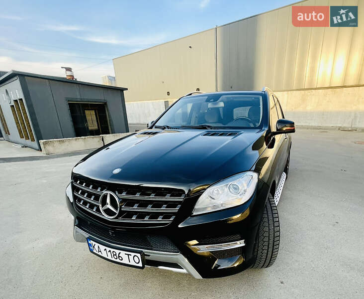 Внедорожник / Кроссовер Mercedes-Benz M-Class 2014 в Киеве