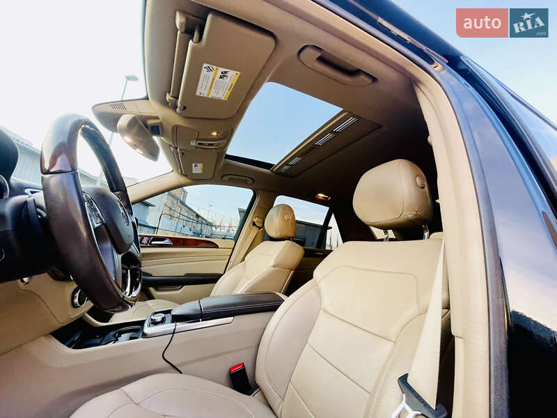 Внедорожник / Кроссовер Mercedes-Benz M-Class 2014 в Киеве