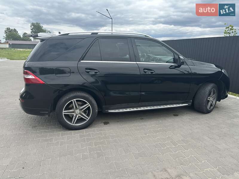 Позашляховик / Кросовер Mercedes-Benz M-Class 2013 в Жовкві