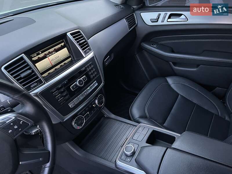 Внедорожник / Кроссовер Mercedes-Benz M-Class 2013 в Киеве