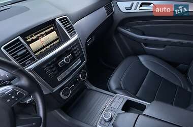 Внедорожник / Кроссовер Mercedes-Benz M-Class 2013 в 