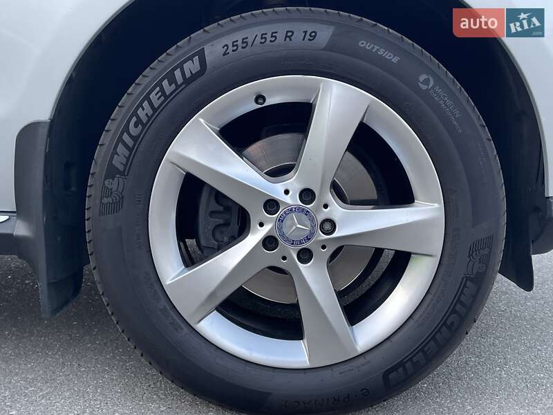 Внедорожник / Кроссовер Mercedes-Benz M-Class 2013 в Киеве