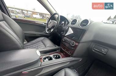 Позашляховик / Кросовер Mercedes-Benz M-Class 2007 в 