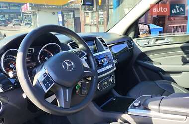 Внедорожник / Кроссовер Mercedes-Benz M-Class 2015 в 