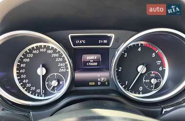 Внедорожник / Кроссовер Mercedes-Benz M-Class 2015 в 