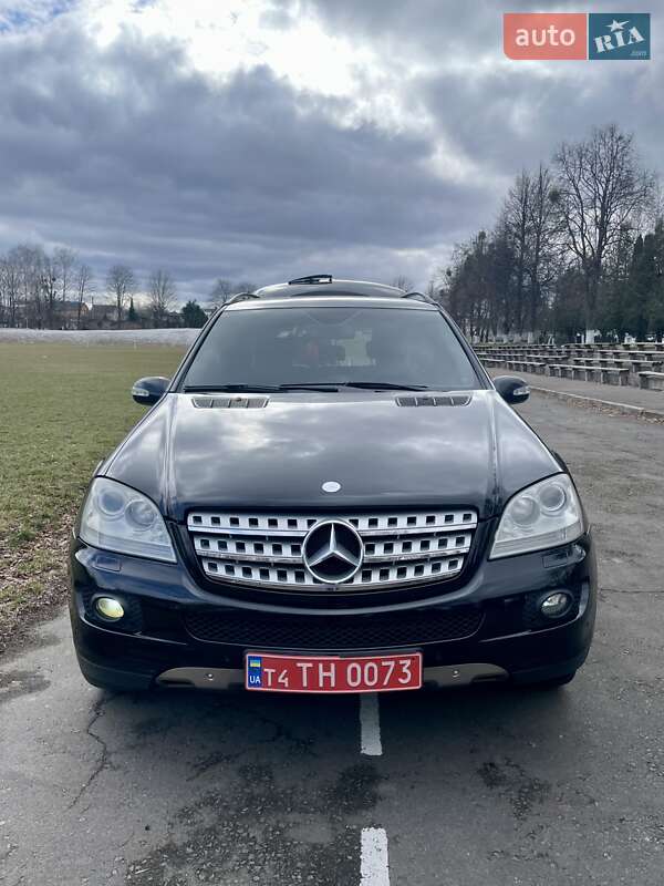 Позашляховик / Кросовер Mercedes-Benz M-Class 2006 в Рівному