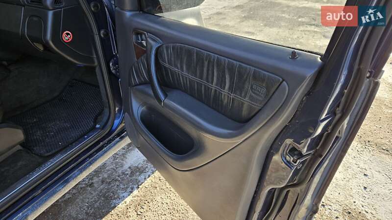 Внедорожник / Кроссовер Mercedes-Benz M-Class 2000 в Киеве