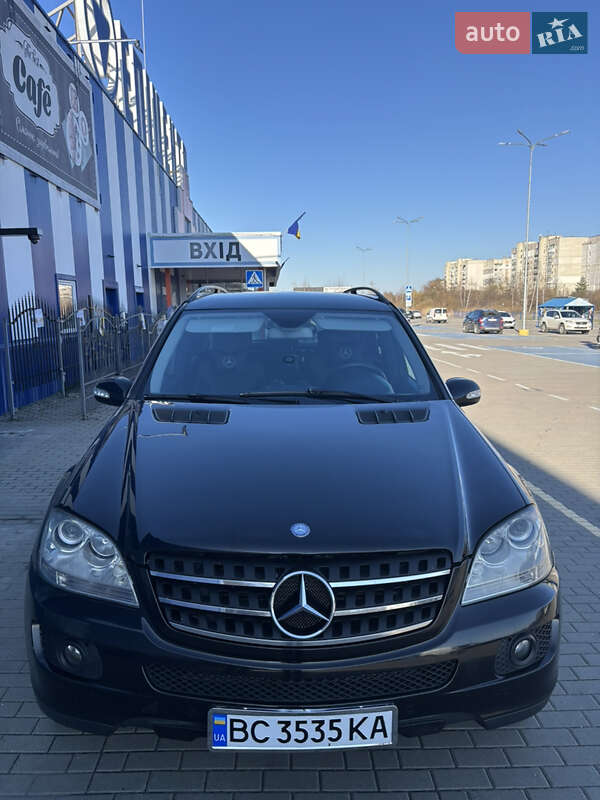 Внедорожник / Кроссовер Mercedes-Benz M-Class 2007 в Дрогобыче