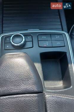 Внедорожник / Кроссовер Mercedes-Benz M-Class 2012 в 