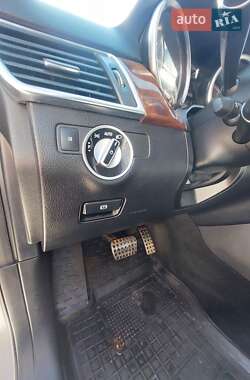 Внедорожник / Кроссовер Mercedes-Benz M-Class 2012 в 